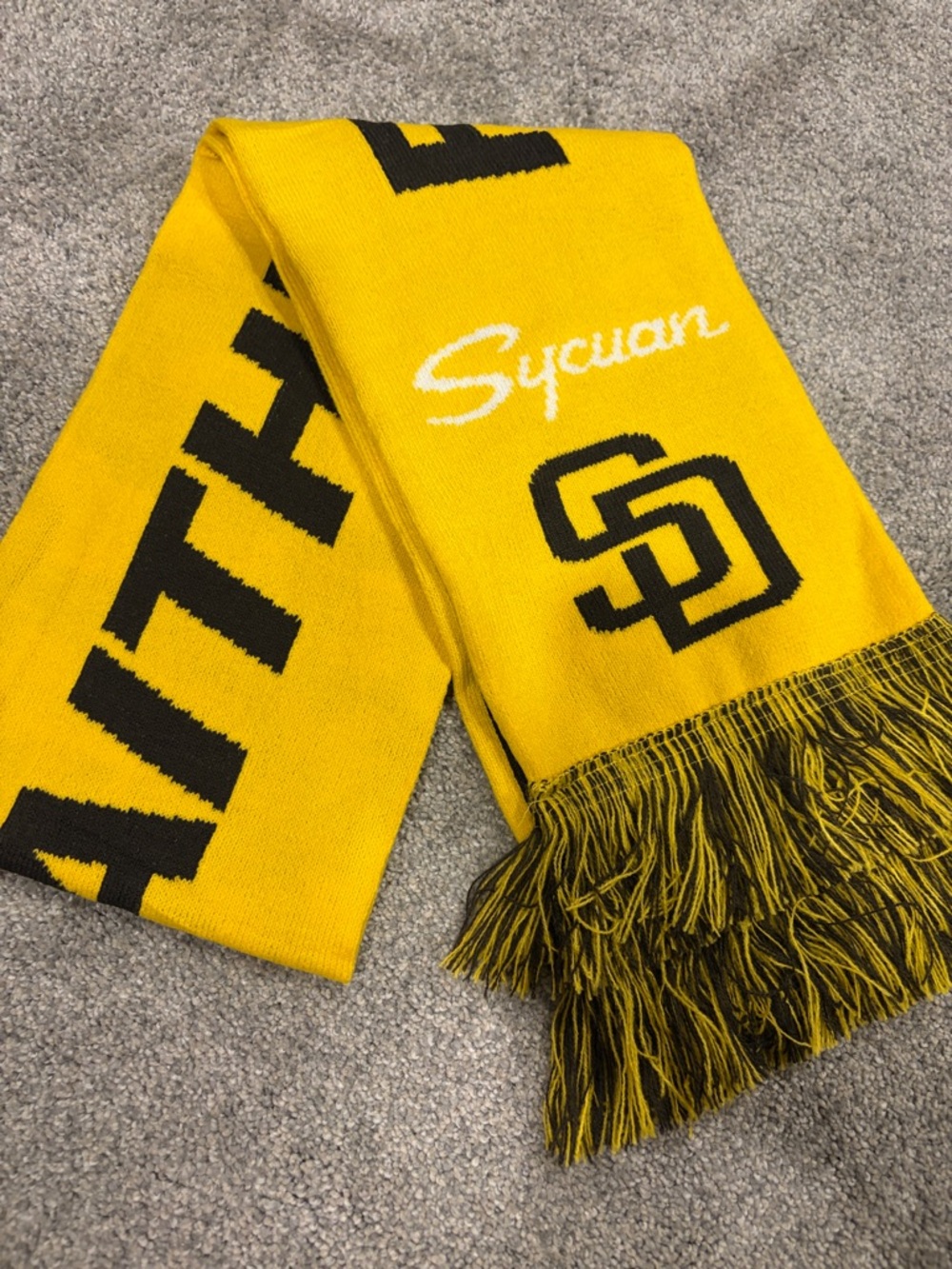Padres scarf